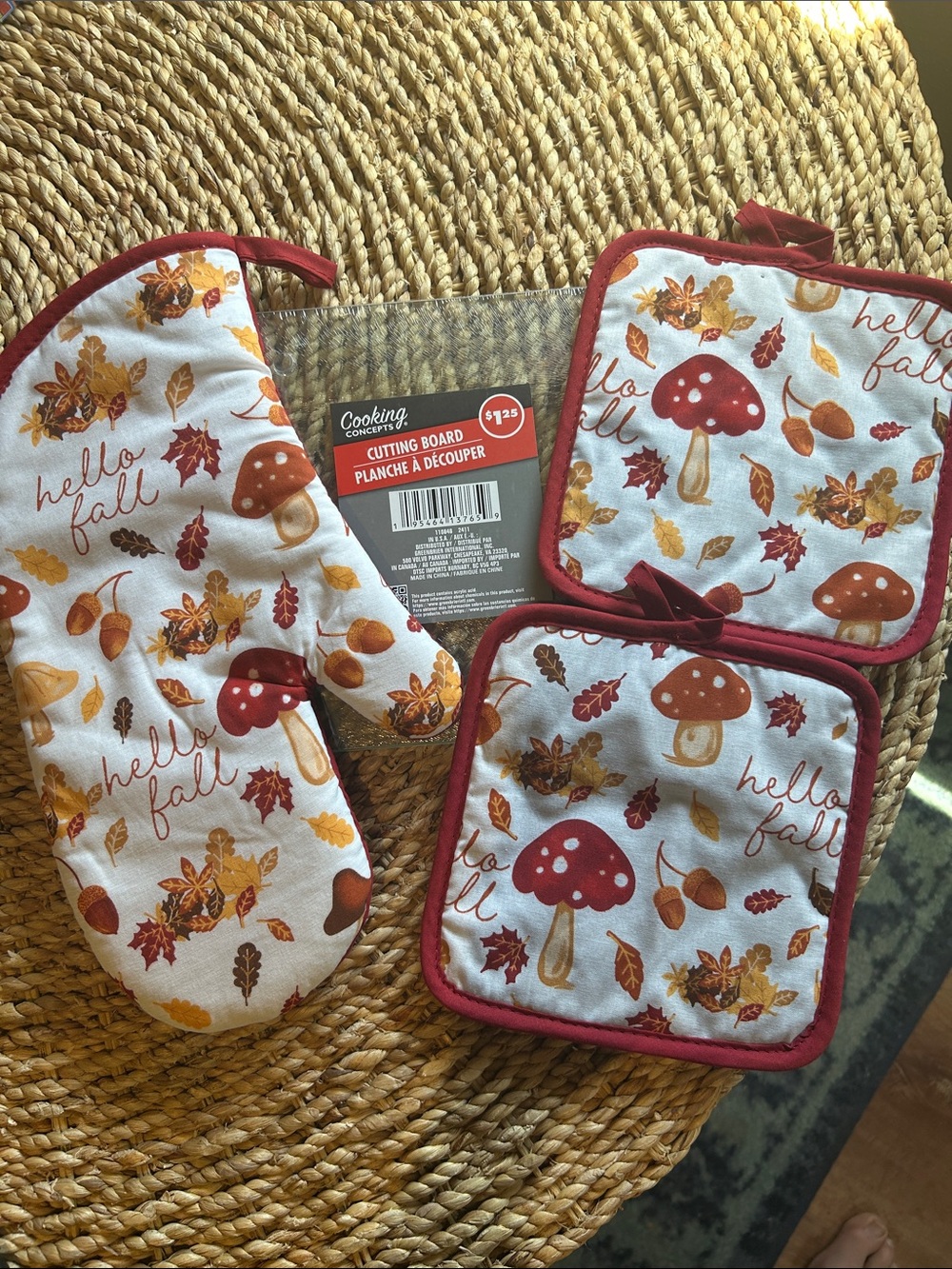 Red Mushroom kitchen set. 🍄